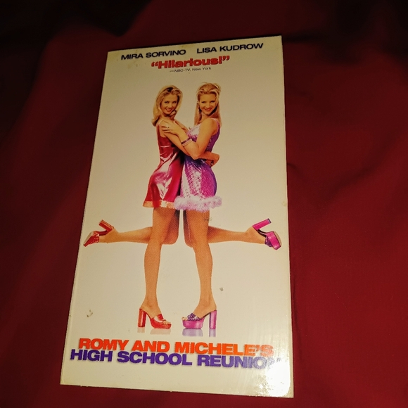 Romy and Michelle's highschool reunion VHS - Picture 1 of 3